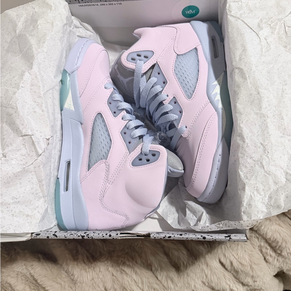 Jordan Women's Light Pink and Gray Sneakers